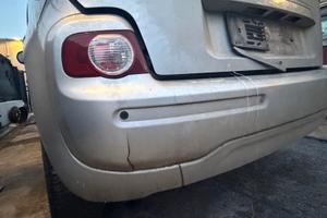 Paraurti posteriore con sensore e taglio Citroen C