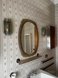 Specchiera con lampade laterali