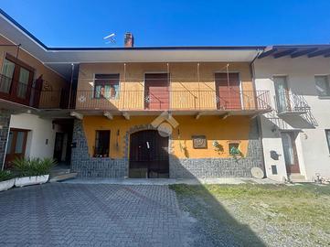 CASA SEMINDIPENDENTE A CHIUSA DI SAN MICHELE