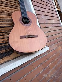 chitarra YAMAHA C40 come nuova, bella bella "A"