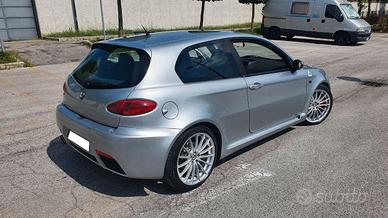 Alfa Romeo 147 GTa 3,2 ( MOTORE NUOVO )