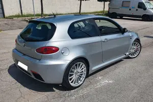 Alfa Romeo 147 GTa 3,2 ( MOTORE NUOVO )