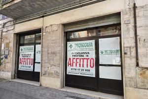NEGOZIO A CASSINO