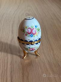 Uovo porcellana stile Fabergé