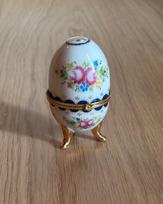 Uovo porcellana stile Fabergé