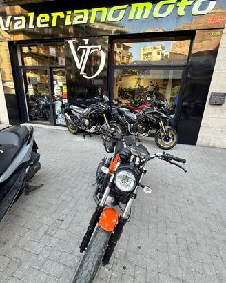 Ducati Scrambler 400 anno 2016 da VALERIANOMOTO