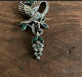 Ciondolo in argento e pietre di smeraldo