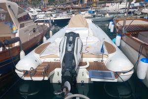 Gommone Revolution 780