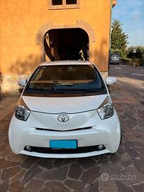 TOYOTA iQ - 2014