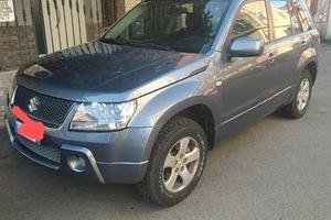 Suzuki Grand Vitara come nuova leggere bene