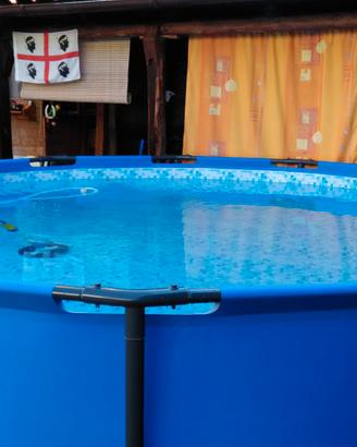 piscina fuori terra con tutti gli accessori
