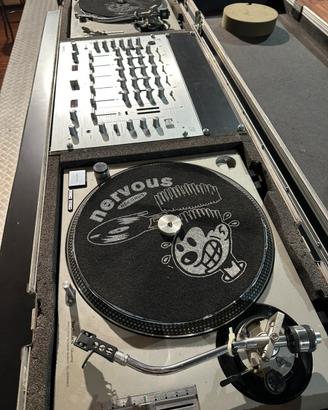 Giradischi Technics SL-1200MK2 + Reloop RMX-50 BPM