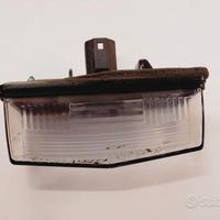 81270f4010 Luce targa Toyota C-HR