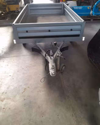 carrello per macchina