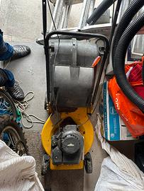 Tagliaerba a scoppio