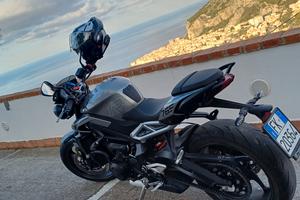 Triumph Street Triple 765R 