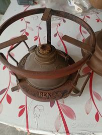 lampada antica a petrolio 