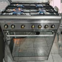 cucina Smeg inox ventilato pari al NUOVO 