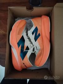 FUELCELL REBEL V4 - Scarpe da corsa su strada