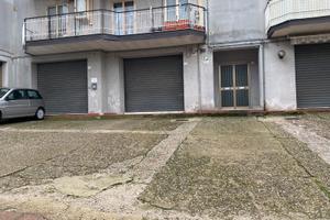 Negozio a Calabritto fraz. Quaglietta