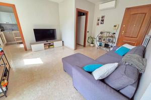 Appartamento di 90 m² con 4 locali e box auto a Me