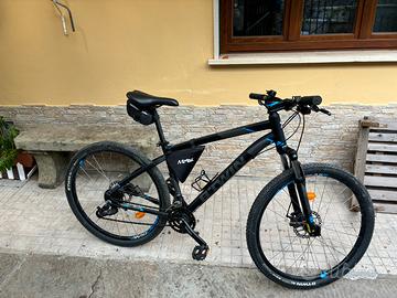 Mountain bike Rockrider 520