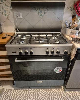 Cucina a Gas 5 fuochi + fornoa ventilato