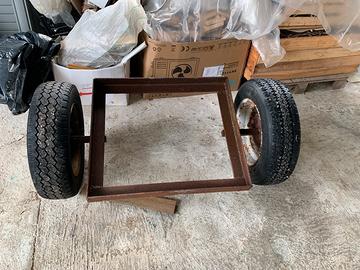 Carrello porta alberi di limoni