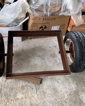 Carrello porta alberi di limoni