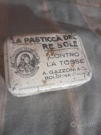 antica scatolina di latta 