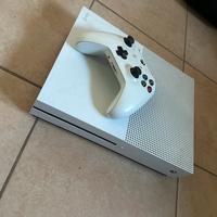 Xbox one s 500gb completa + 9 giochi(fifa,gta V)