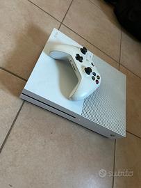 Xbox one s 500gb completa + 9 giochi(fifa,gta V)