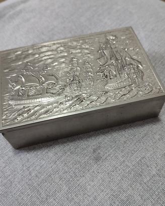 Scatola portaoggetti metallo argentato 