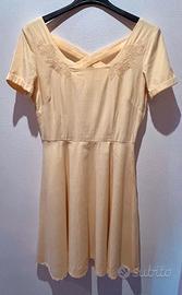 Abito pin-up anni 50