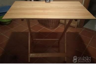 Tavolo in legno massello