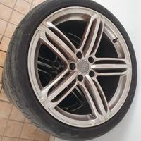 Cerchi ORIGINALI Audi 9j x 19 et33