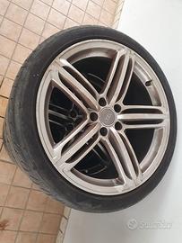 Cerchi ORIGINALI Audi 9j x 19 et33