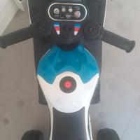 Moto BMW per bambini con musica e pedale