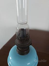 Antico lume ad olio
