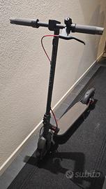 Xiaomi Electric Scooter 4 – Pari al nuovo