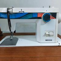 Macchina per cucire Necchi 207 con mobile