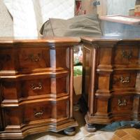 Letto matrimoniale con comodini in legno massello