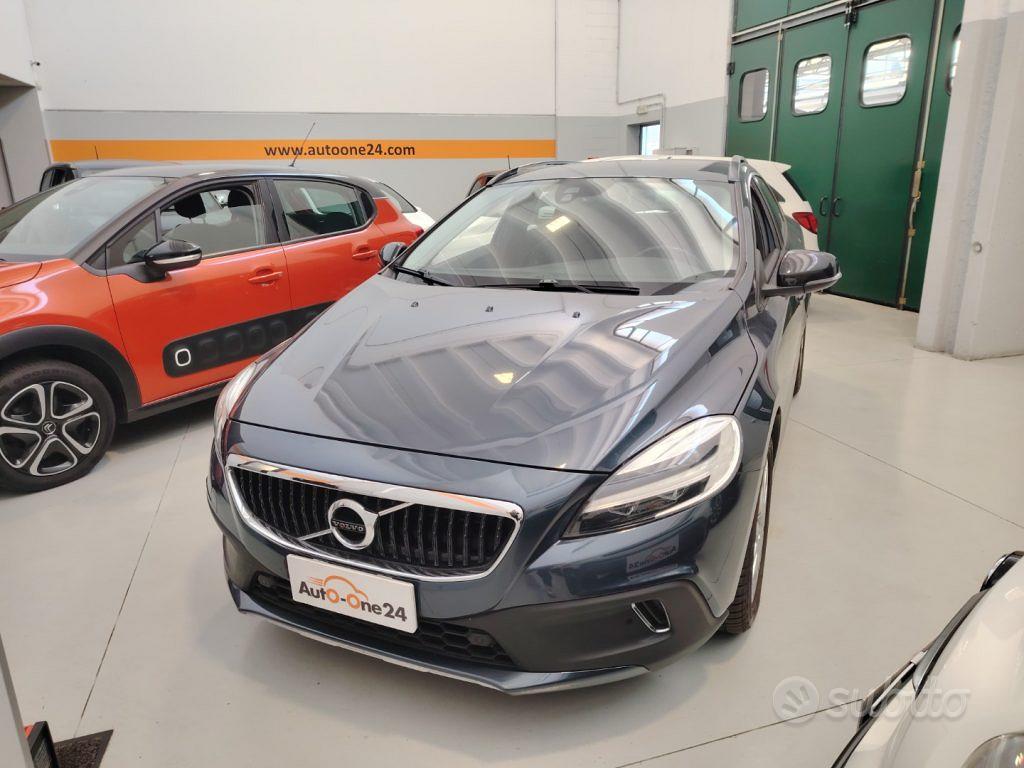 Volvo V40 2019 photo 4