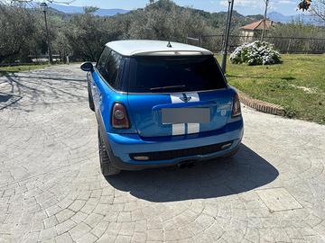 Mini cooper s r56. 2008