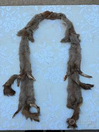 Colletto di ermellini chiari