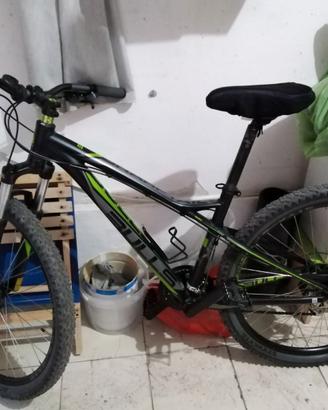 Bici BULLS. Sharptail 27.5