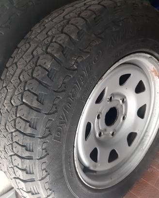 4 cerchi per Mitsubishi  e 2 gomme in omaggio