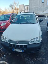 FIAT strada anno 2012 