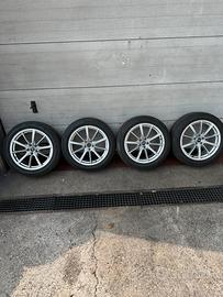 Cerchi in lega R19 con pneumatici Hankook