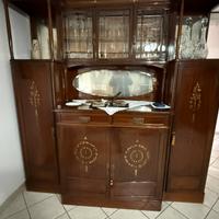 Sala liberty con intarsi in madreperla